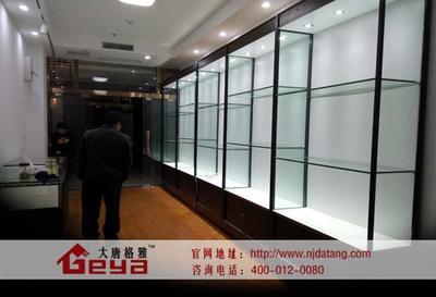 這才是珠寶展示柜定做正確的打開方式 展覽展柜的設計與上門安裝